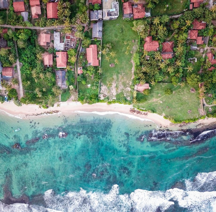 White Villa Beach Resort Mirissa Exterior foto